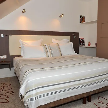 Le Benhuyc Hotell Binic
