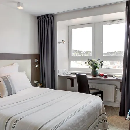 Le Benhuyc Hotell Binic